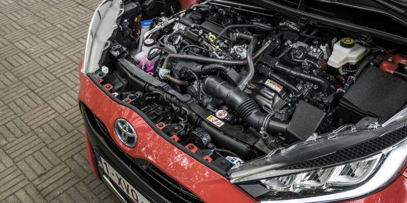 Toyota Yaris Hatchback 1.5L SE Plus