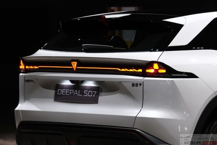 Deepal S07 launched in Pakistan, price, booking and features